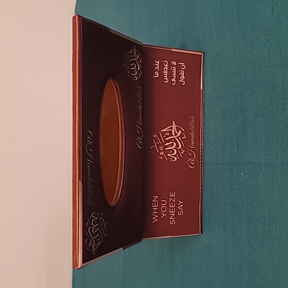 Vegan leather tissue box. - Picture 9 of 11